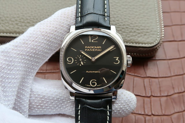 파네라이(PANERAI) 루미노르 PAM00572