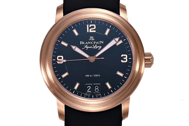 블랑팡(BLANCPAIN)르망 빅데이트 2850B 로즈골드 블랙다이얼 러버스트랩