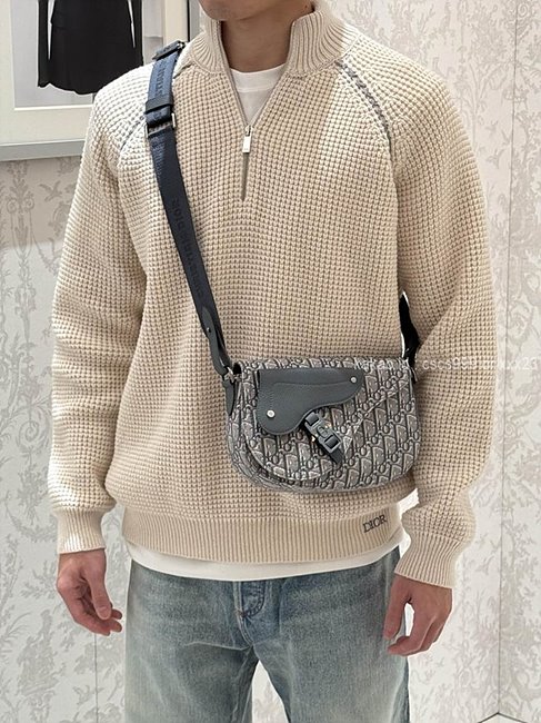 디올 반집업 니트 긴팔 레플리카 미러급 SA급 S급 고퀄리티 의류 [남성]