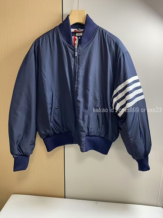 [오** 고객님] 톰브라운 패딩 주문제품 검수사진