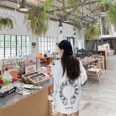 크롬하츠 클래식 홀스슈 롱 슬리브 긴팔 라운드 티셔츠 (2 color) 레플리카 미러급 SA급 S급 고퀄리티 의류 [남성여성공용]