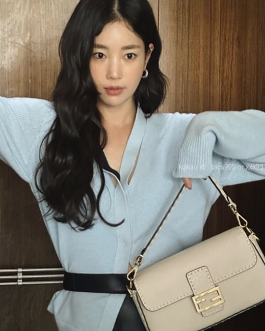 [기은세 PICK] 펜디 바게트 오버사이즈 탑스티치 카멜리아 셀러리아 백 숄더백 크로스백 레플리카 미러급 SA급 S급 고퀄리티 셀럽 가방 [여성]