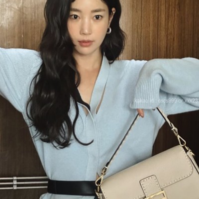 [기은세 PICK] 펜디 바게트 오버사이즈 탑스티치 카멜리아 셀러리아 백 숄더백 크로스백 레플리카 미러급 SA급 S급 고퀄리티 셀럽 가방 [여성]