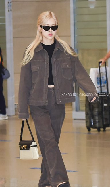 [로제 PICK] 생로랑 맨해튼 가죽 숄더백 레플리카 미러급 SA급 S급 고퀄리티 셀럽 가방 [여성]
