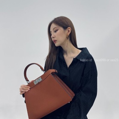 [서현 PICK] 펜디 피카부 ISeeU 스몰백 핸드백 토트백 크로스백 레플리카 미러급 SA급 S급 고퀄리티 셀럽 가방 [여성]