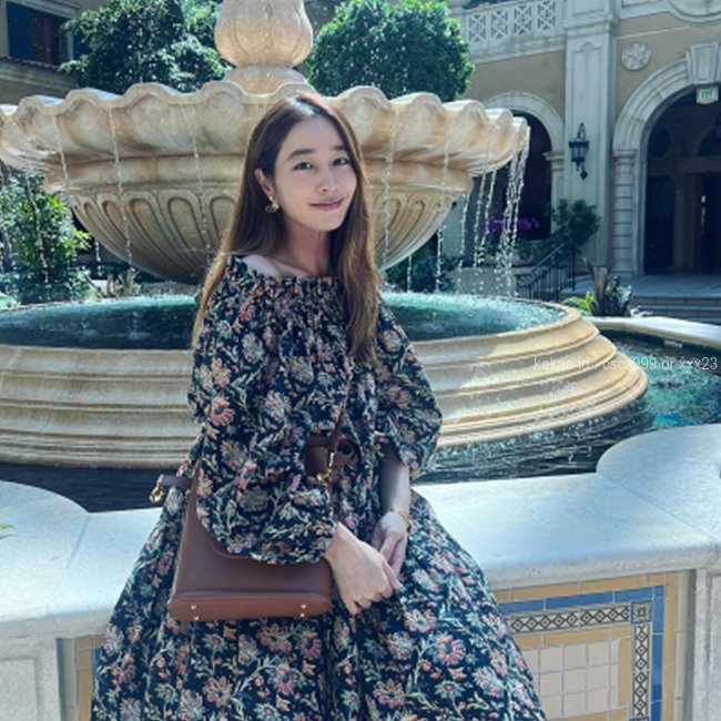 [이민정 PICK] 디올 C'EST DIOR 미디엄백 브라운 크로스백 레플리카 미러급 SA급 S급 고퀄리티 셀럽 가방 [여성]