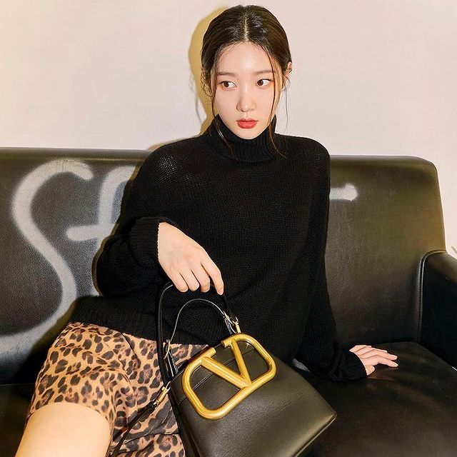 발렌티노 슈퍼비 버킷백 레플리카 미러급 SA급 S급 고퀄리티 가방 [여성] 셀럽