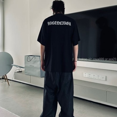 발렌시아가 반팔 라운드 티셔츠 레플리카 미러급 SA급 S급 고퀄리티 의류 [남성여성공용]