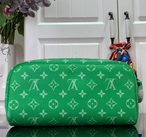 루이비통 돕 키트 토일렛 파우치 레플리카 미러급 SA급 S급 고퀄리티 가방  [남성여성공용]