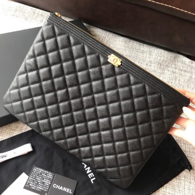 샤넬 보이 캐비어 클러치 33cm 레플리카 미러급 SA급 S급 고퀄리티  [여성]