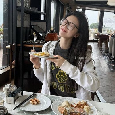 루이비통 반팔 라운드티셔츠 레플리카 미러급 SA급 S급 고퀄리티 하이엔드 최상급 의류 [남성여성공용]