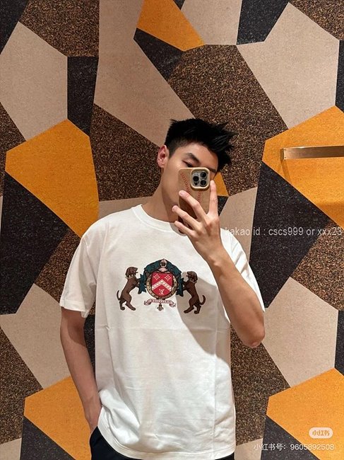 루이비통 반팔 라운드티셔츠 레플리카 미러급 SA급 S급 고퀄리티 하이엔드 최상급 의류 [남성여성공용]