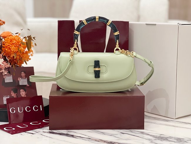 구찌 뱀부 Diva 미디엄 백 연그린 827750 핸드백 토트백 크로스백 레플리카 미러급 SA급 S급 고퀄리티 최상급 하이엔드 가방 [여성]