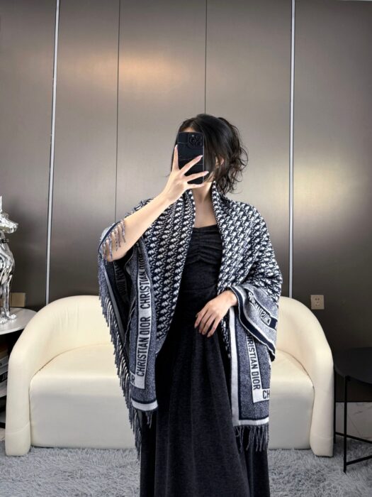 디올 오블리크 스퀘어 담요 스카프 레플리카 미러급 SA급 S급 고퀄리티 최상급 하이엔드 머플러 목도리 [남성여성공용] - best