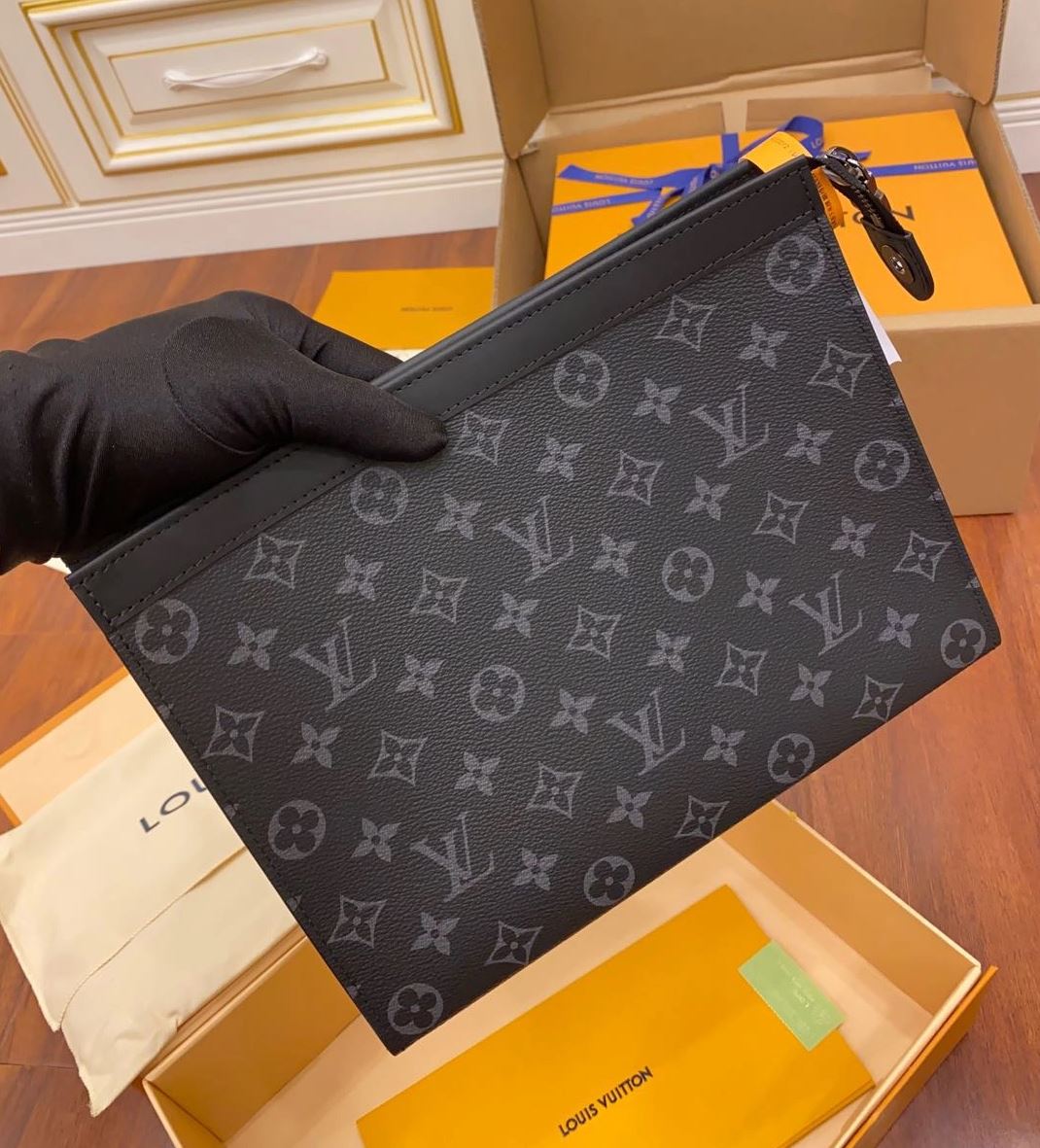 루이비통 포쉐트 보야주 MM 클러치백 M61692 레플리카 미러급 SA급 S급 고퀄리티 최상급 하이엔드 파우치백 가방 [남성여성공용]