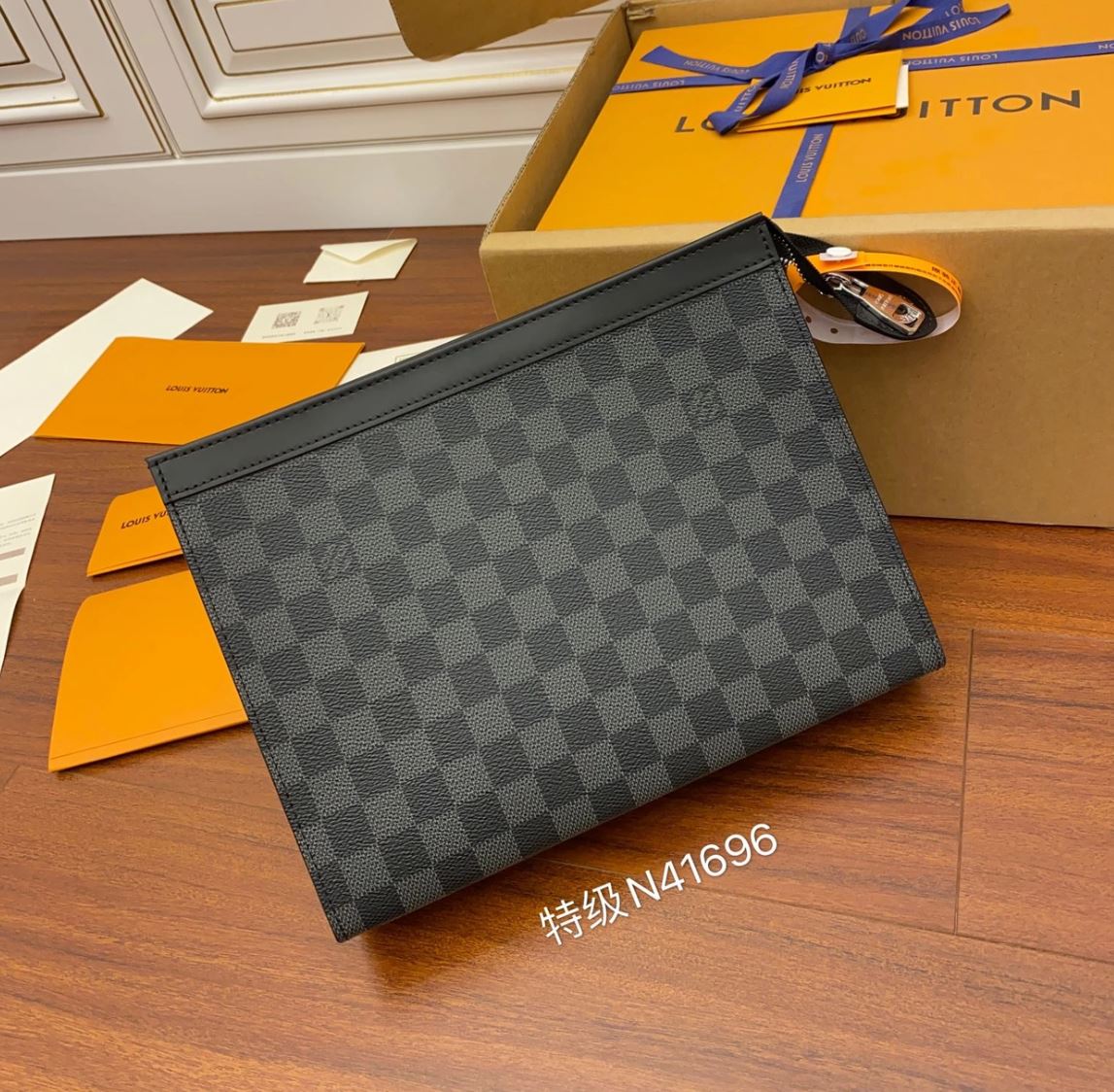 루이비통 포쉐트 보야주 파우치 클러치백 레플리카 미러급 SA급 S급 고퀄리티  [남성여성공용] best