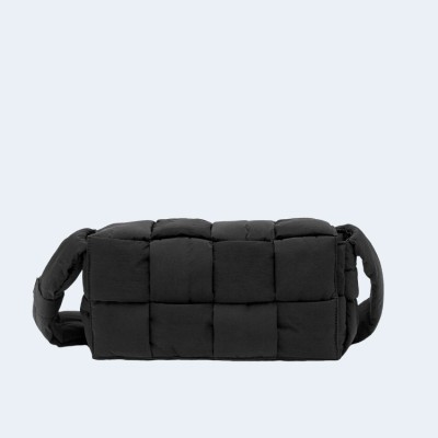 보테가베네타 블랙 패디드 카세트백 레플리카 미러급 SA급 S급 고퀄리티 가방 숄더백 [남성여성공용] best