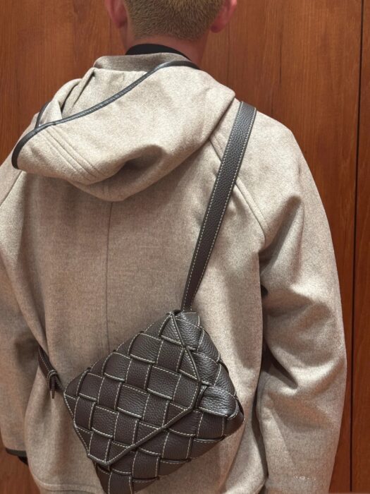 보테가베네타 디아고 크로스백 795637 브라운 레플리카 미러급 SA급 S급 고퀄리티 최상급 하이엔드 가방 [남성여성공용] - best