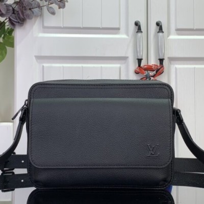 루이비통 보딩 메신저 M15265 블랙 레플리카 미러급 SA급 S급 고퀄리티 최상급 하이엔드 가방 [남성여성공용] - best