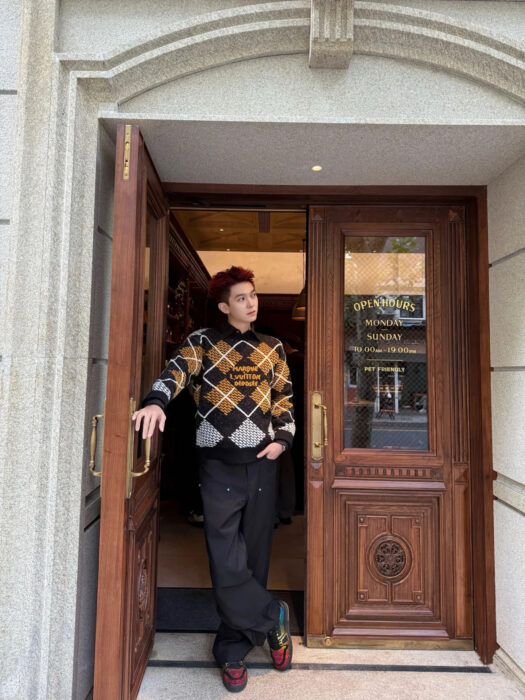 루이비통 울 블렌드 풀오버 니트 1AGJSO 레플리카 미러급 SA급 S급 고퀄리티 하이엔드 최상급 의류 [남성여성공용] - best