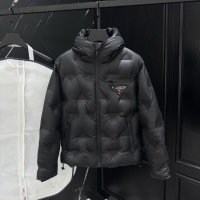 프라다 트라이앵글 엠보 다운 패딩 자켓 레플리카 미러급 SA급 S급 고퀄리티 하이엔드 최상급 의류 [남성] 최상급 하이엔드 - best