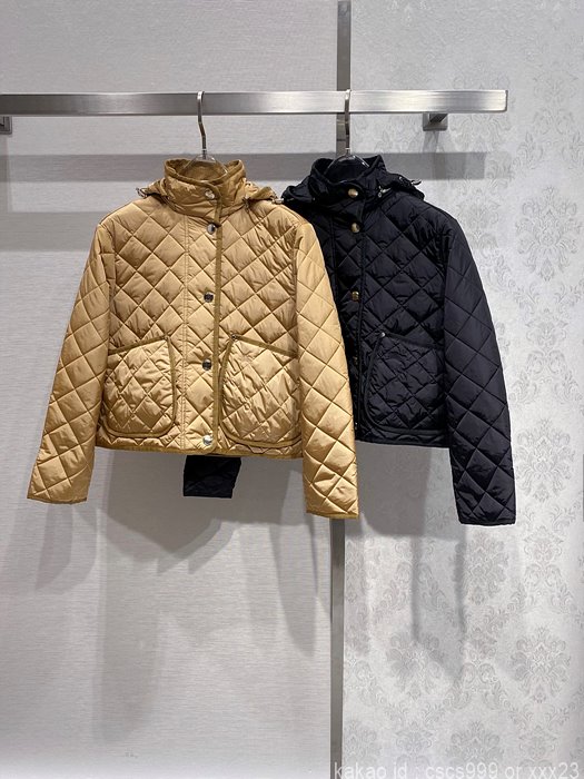 버버리 경량패딩 후드 점퍼 ( 2 color ) 레플리카 미러급 SA급 S급 고퀄리티 의류 [여성] - best
