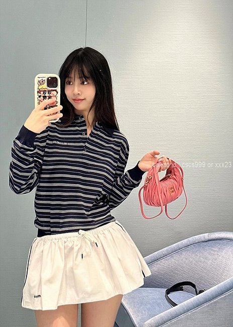 미우미우 긴팔 카라 니트 레플리카 미러급 SA급 S급 고퀄리티 의류 [여성] - best